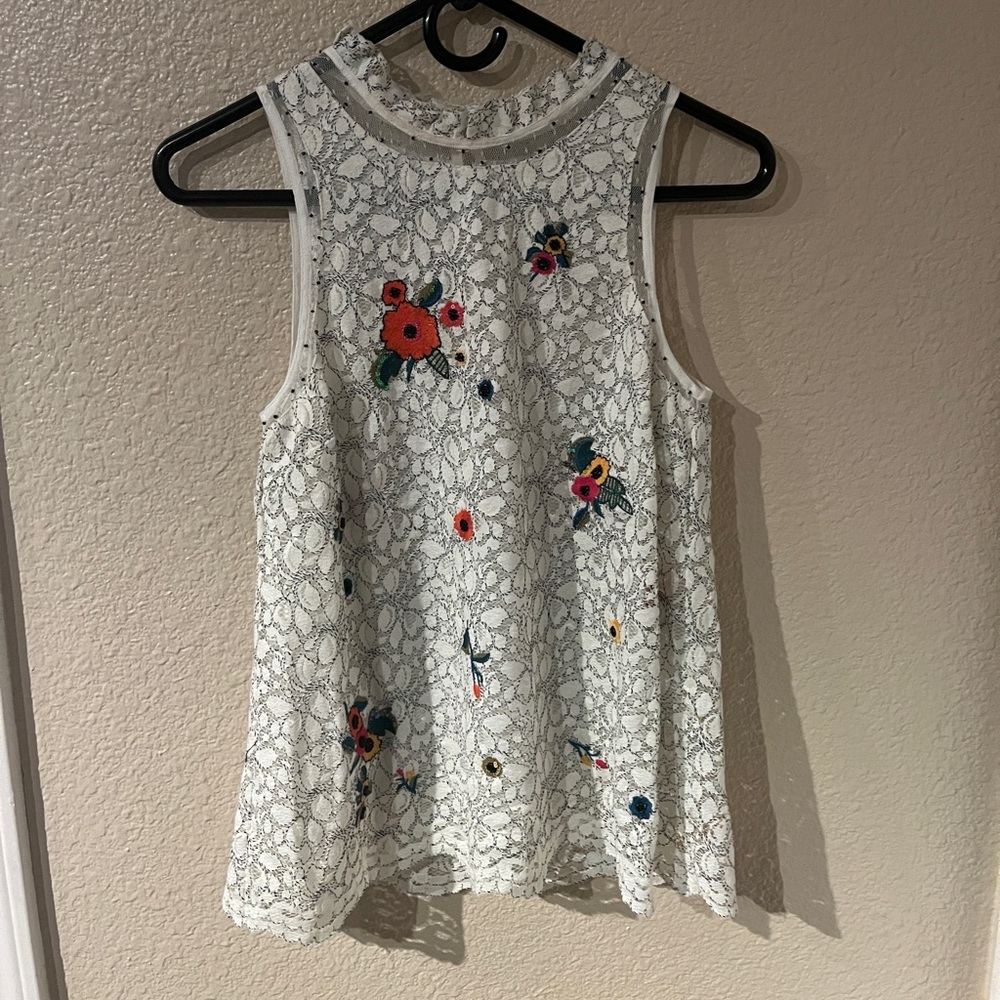 Anthropologie White Lace Sleeveless Top with Multicolor Floral Embroidery